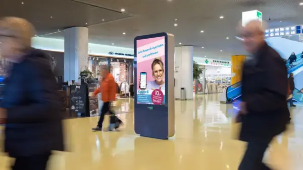 Case Study: Digital Signage vs. Smart Signage im Vergleich zur Wirksamkeit mit Advertima Audience AI